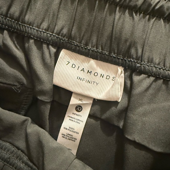 7 Diamonds Forest Green Women's infinity joggers - Picture 3 of 4